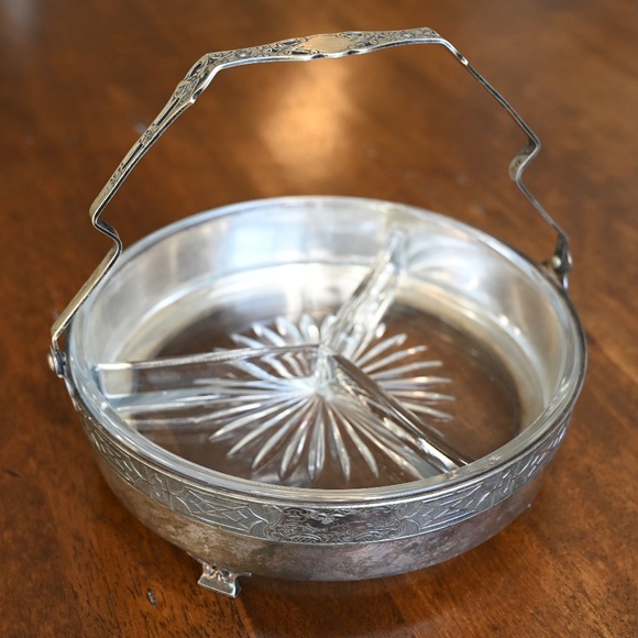 Benedict Period Plate Chinese Chippendale Divided Snack Dish | E.P.N.S. B.M.M. - Picture 2 of 10